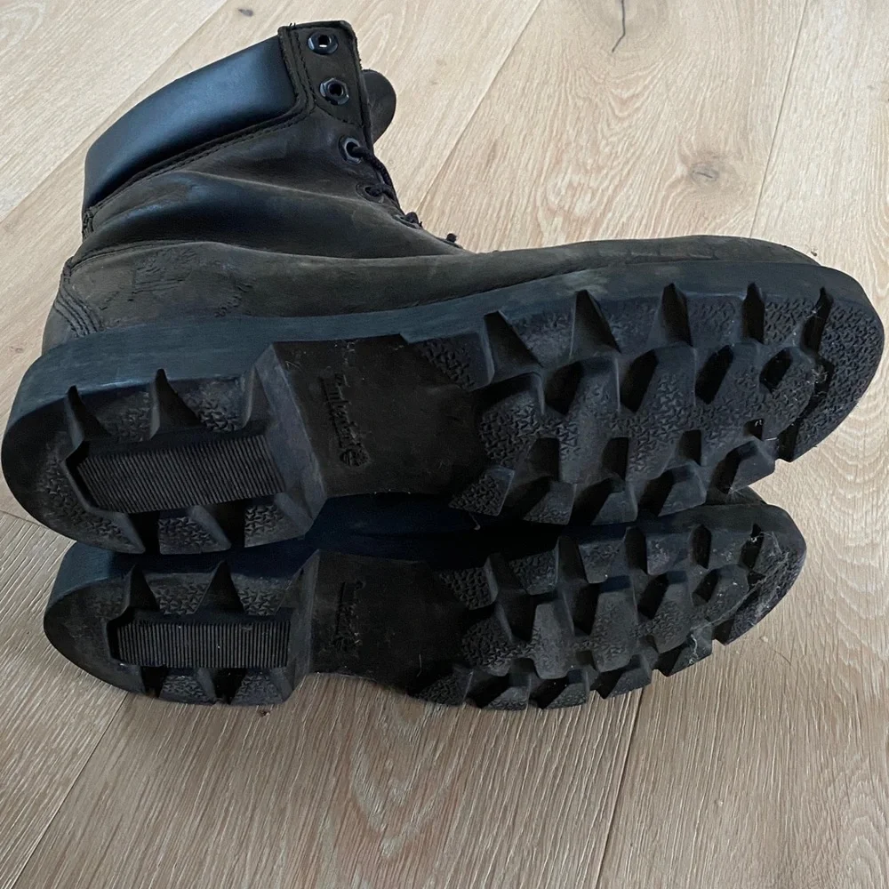 Timberland Black Leather Men's Boots - Picture 9 of 10
